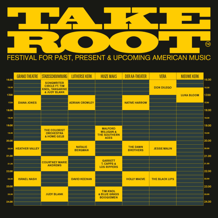 Festivalposter met een grote gele titel 