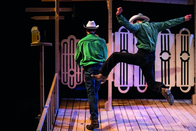 twee mannen met cowboy kleding