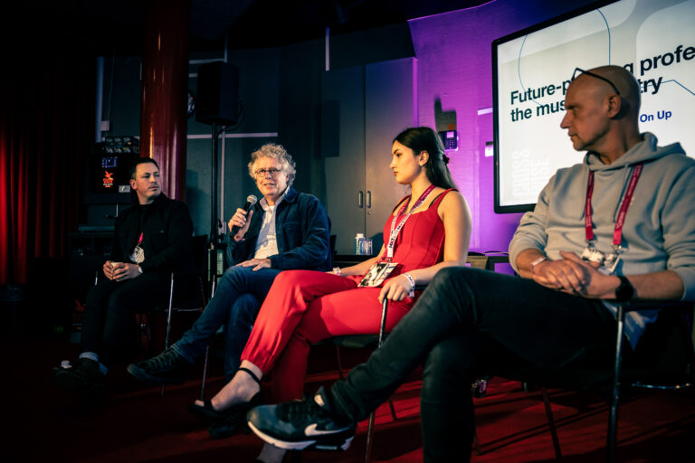 De sprekers tijdens de sessie over het onderwerp: ‘Future-proofing professionals in the music industry’