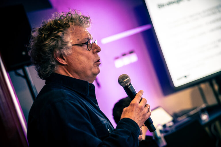 Spreker tijdens de sessie over het onderwerp: ‘Future-proofing professionals in the music industry’