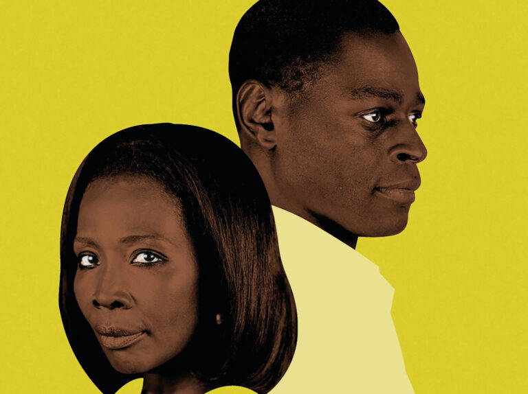 Een man en vrouw beide in geel gekleed met dezelfde kleur achtergrond