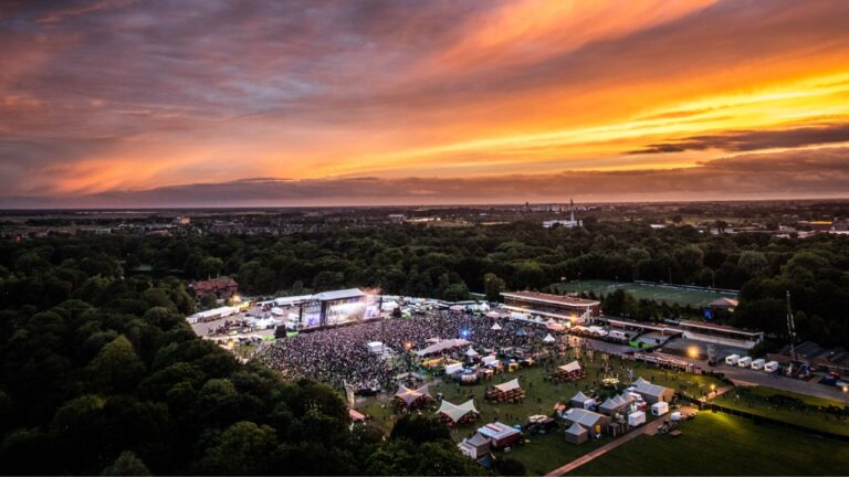 Warm weer bij concert Neil Young