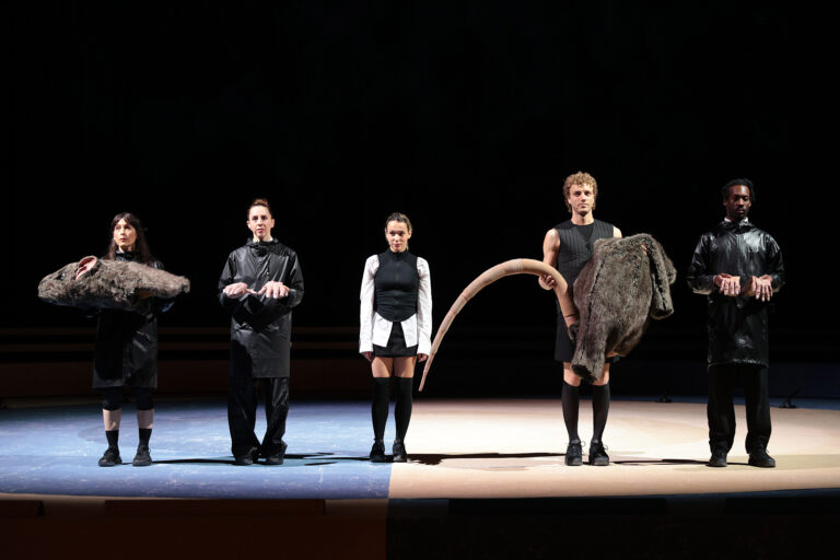 25_04_NB_Now_We_Are_Earth_AnjaBeutler.de_002