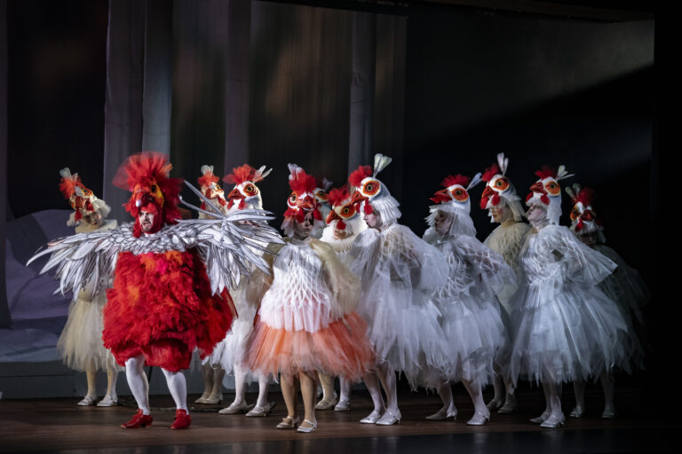 Hennenkoor en Denzil Delaere