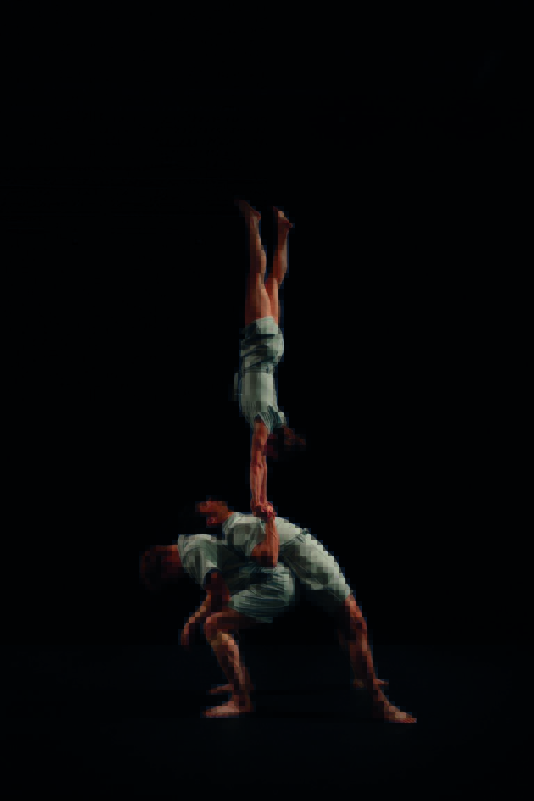 Een kunstzinnige afbeelding met een abstracte compositie van vormen op een donkere achtergrond.