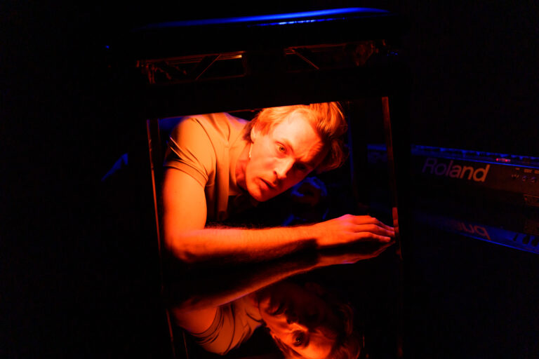 Scènefoto 2 – David Linszen – fotocredits Sjoerd Derine