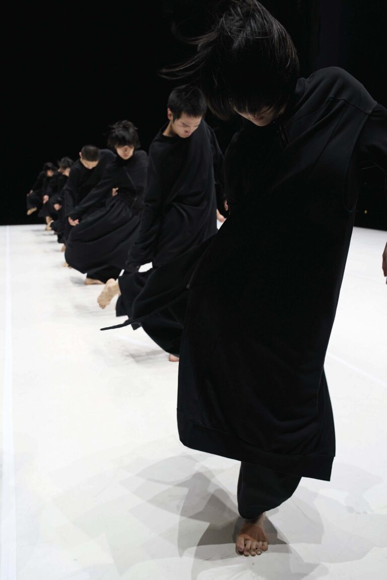 TAO Dance Theater – 16 & 17 (onbekend) 3 – 300 dpi RGB