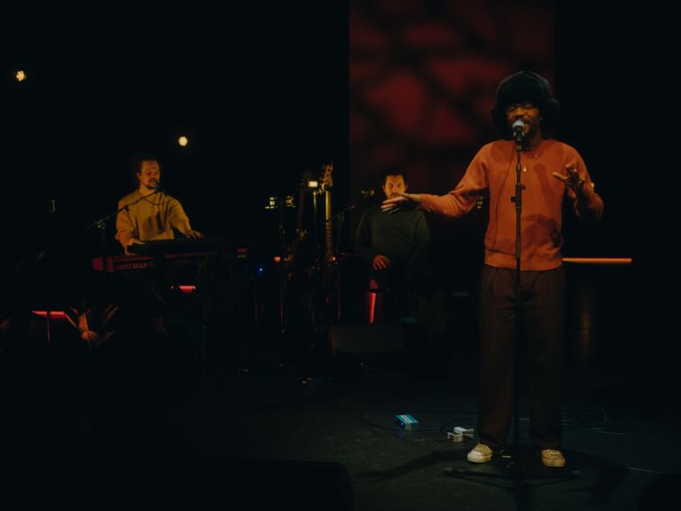 Weg van dit feestje – Gerson Main_Productiehuis Mozaïek – Credits Selwyn de Wind (4)