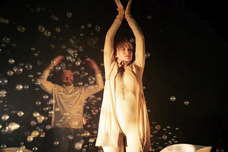 Perfect-Girl-04-©-Sanne-Peper-1024×683