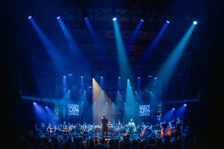 2025-11-08_AroojAftab_GZ_Rockit050_CasperMaas_CMA8756