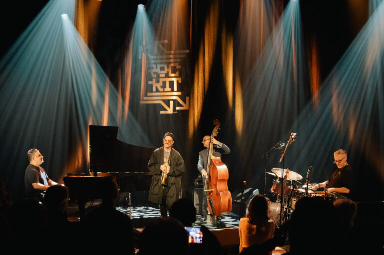 2025-11-08_AvishaiCohenQuartet_KZ_Rockit050_CasperMaas_CMA9569