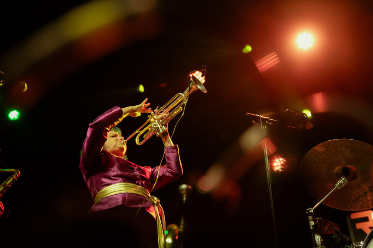 2025-11-08_Salin_BZ_Rockit050_CasperMaas_CMA8596