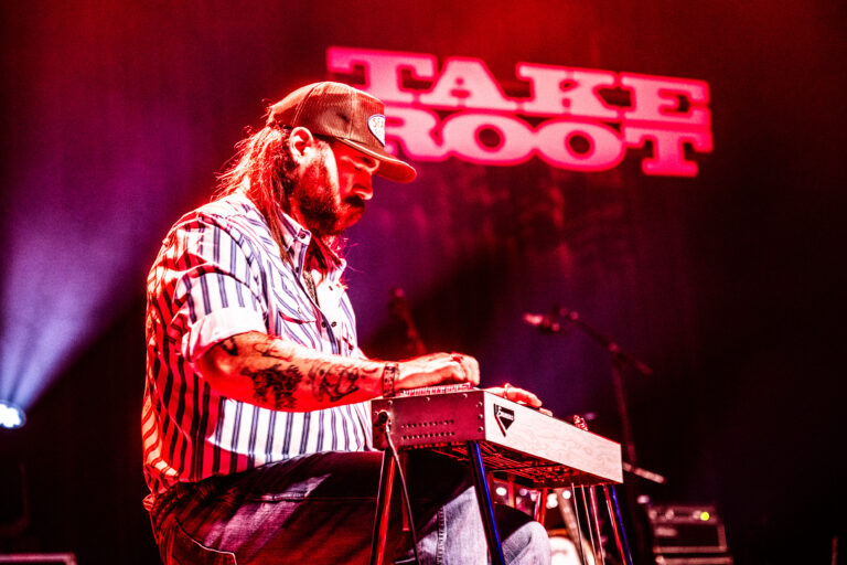 TakeRoot-2025-NielsKnelis-0009-DSC_2459