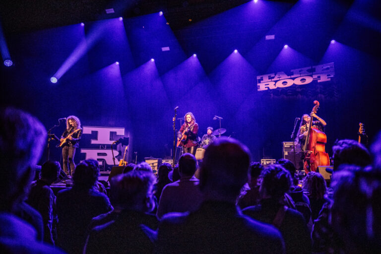 TakeRoot-2025-NielsKnelis-0052-DSC_1676