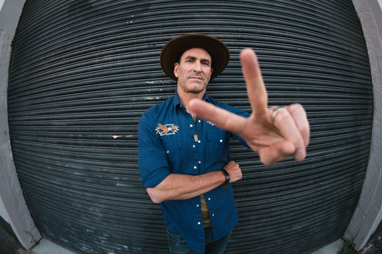 Pete Murray Solo Acoustic Tour + support: Brett Wood