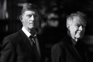 Huub van der Lubbe en Jan RobijnsNEEM HET LICHT